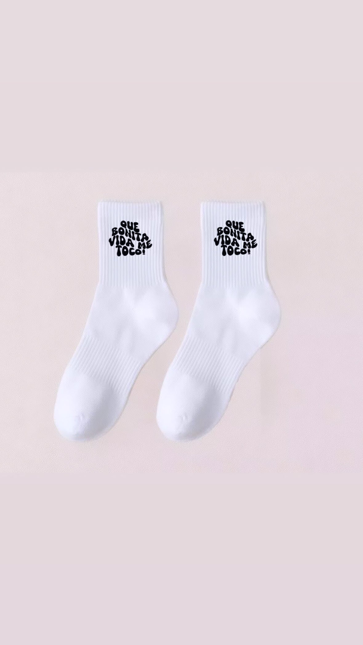 White “Que Bonita Vida Me Toco” Socks