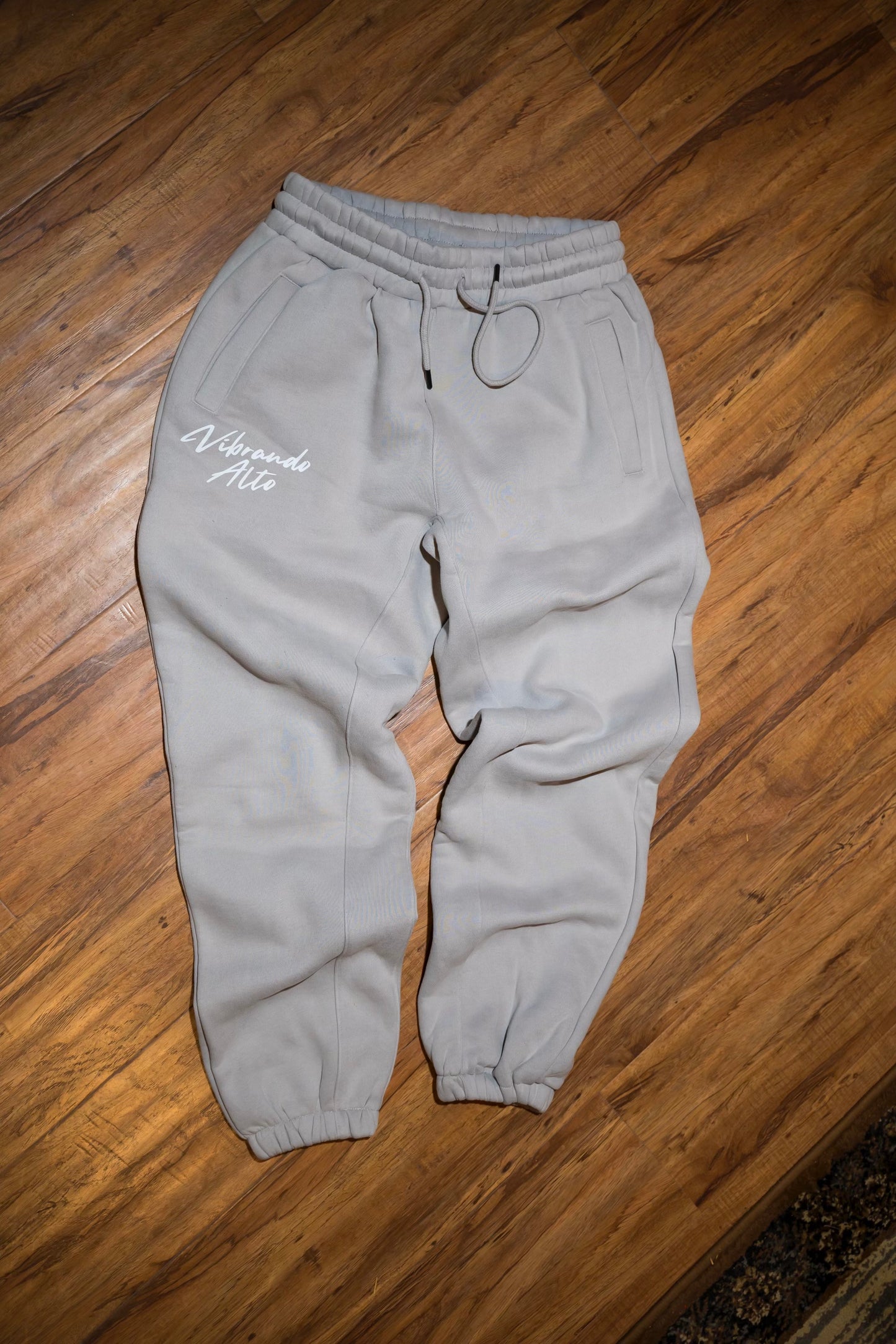"Vibrando Alto" Frosted Grey Sweatpants