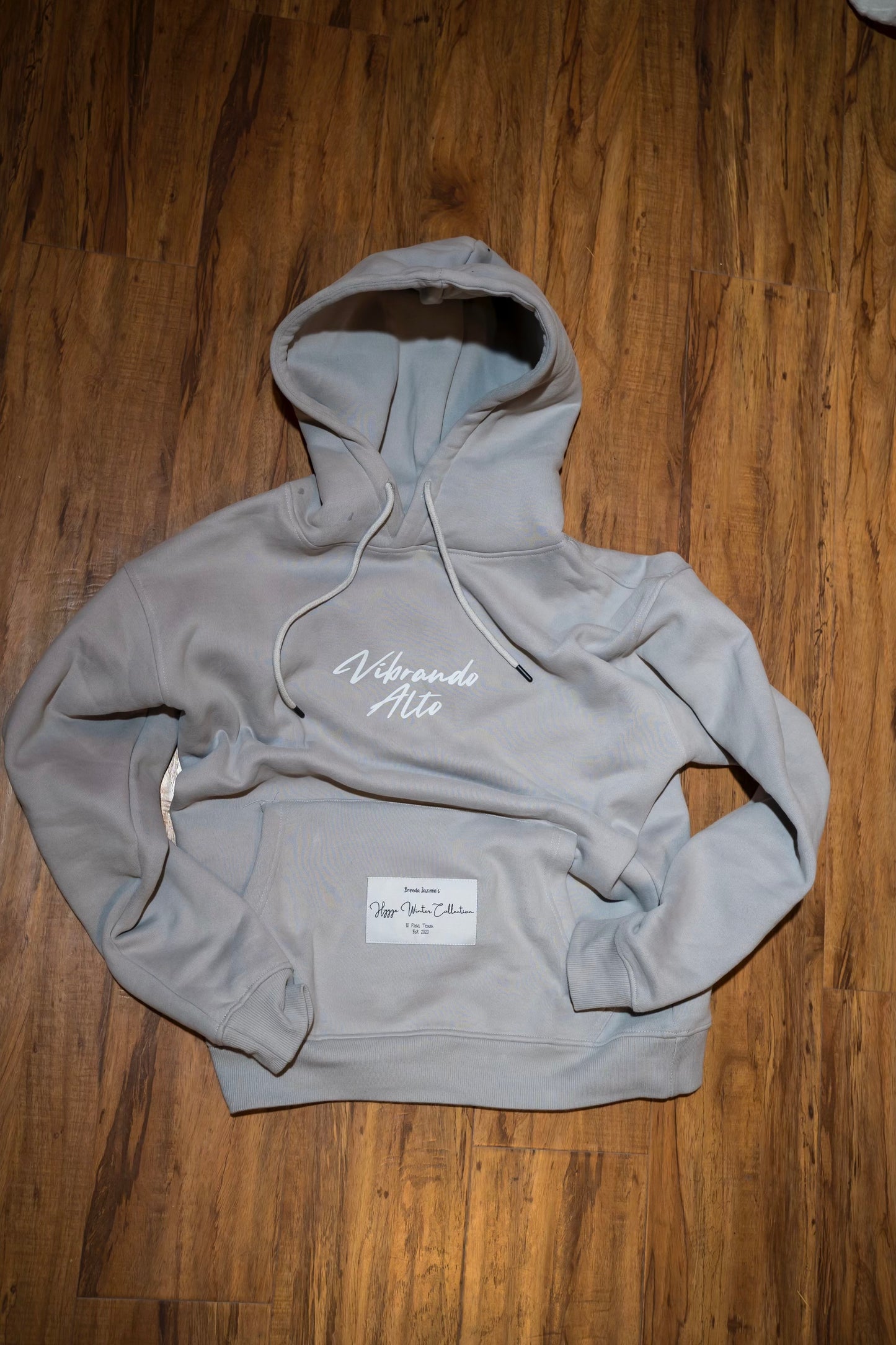 "Vibrando Alto" Frosted Grey Hoodie