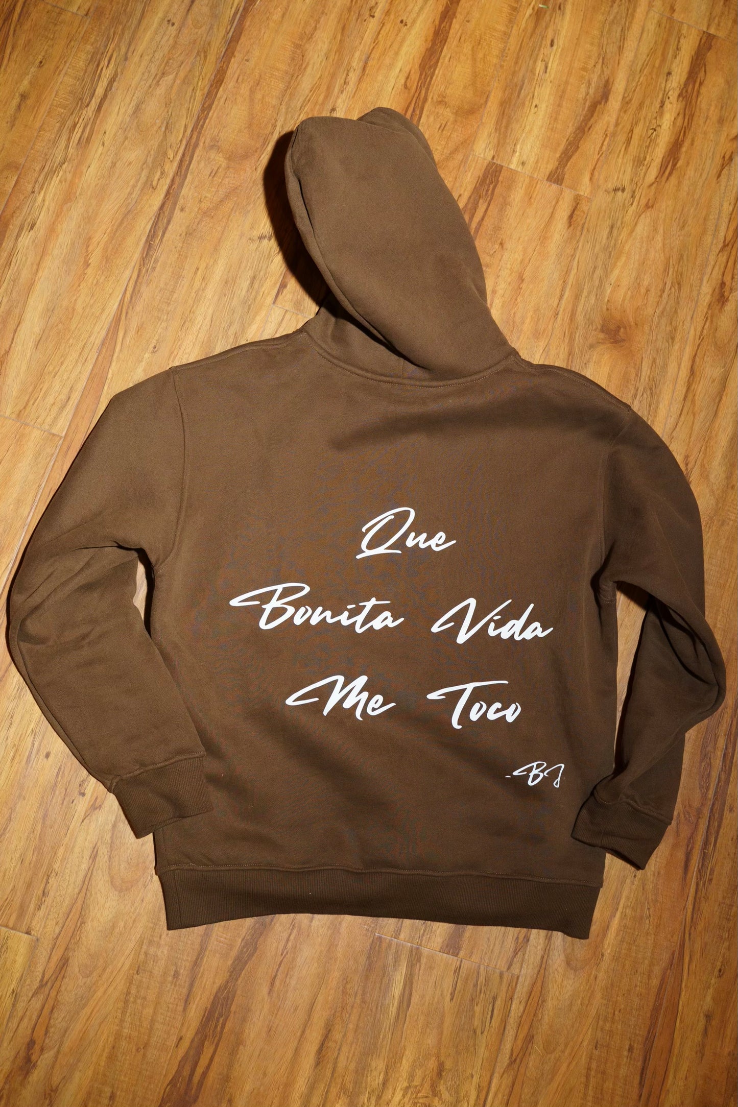 "Vibrando Alto" Winter Mocha Hoodie